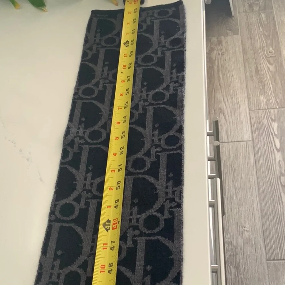 Dior wool scarf